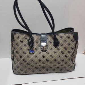 Dooney & Bourke tote